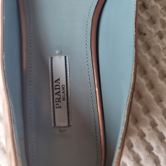 Pumps - Picture 3 of 4